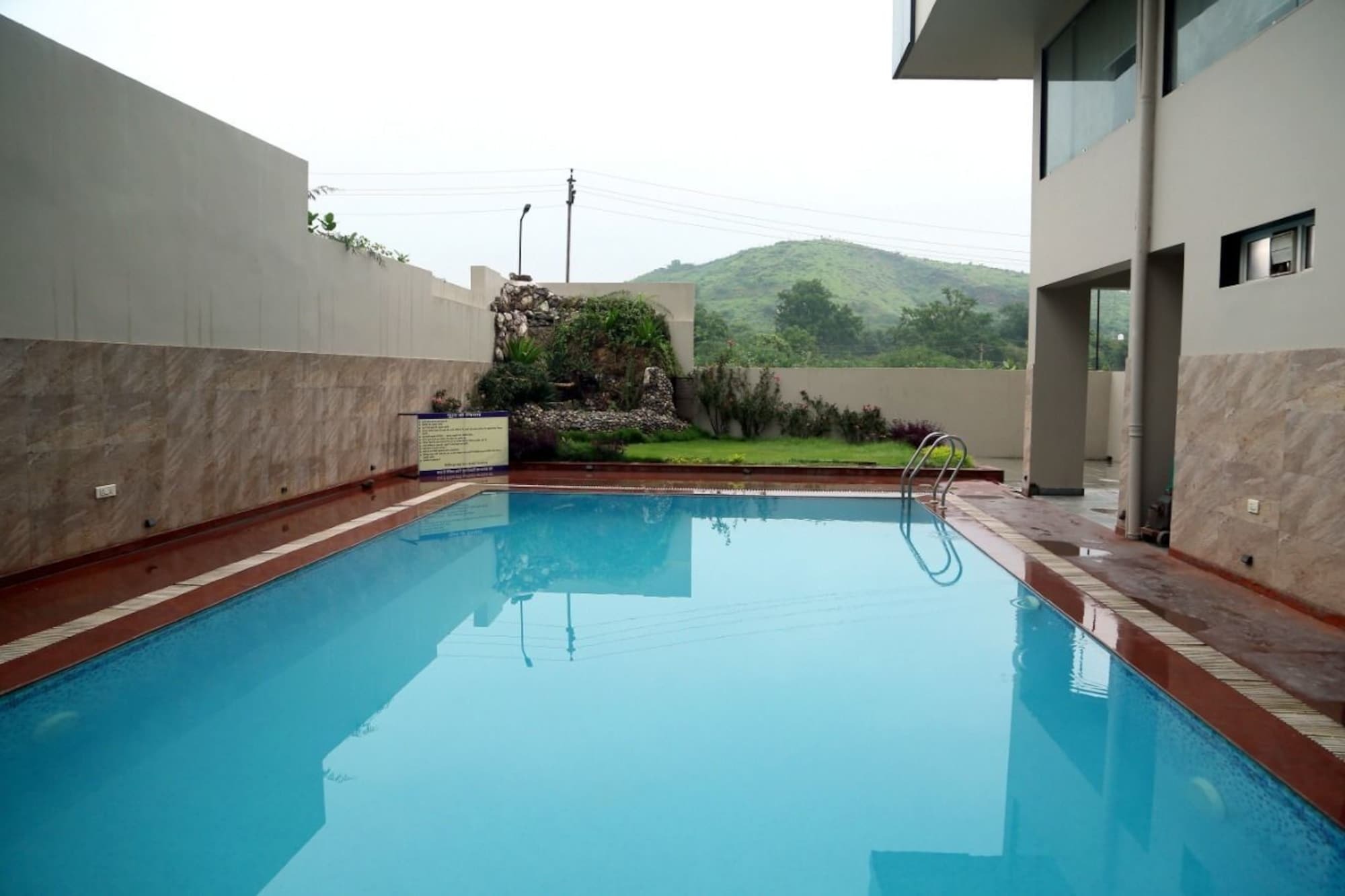 Tulip Le Grand Hotell Udaipur Eksteriør bilde