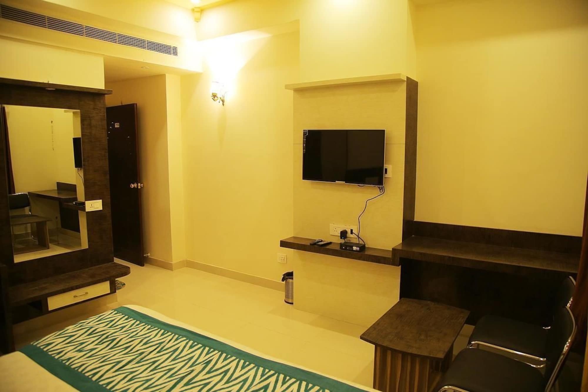 Tulip Le Grand Hotell Udaipur Eksteriør bilde